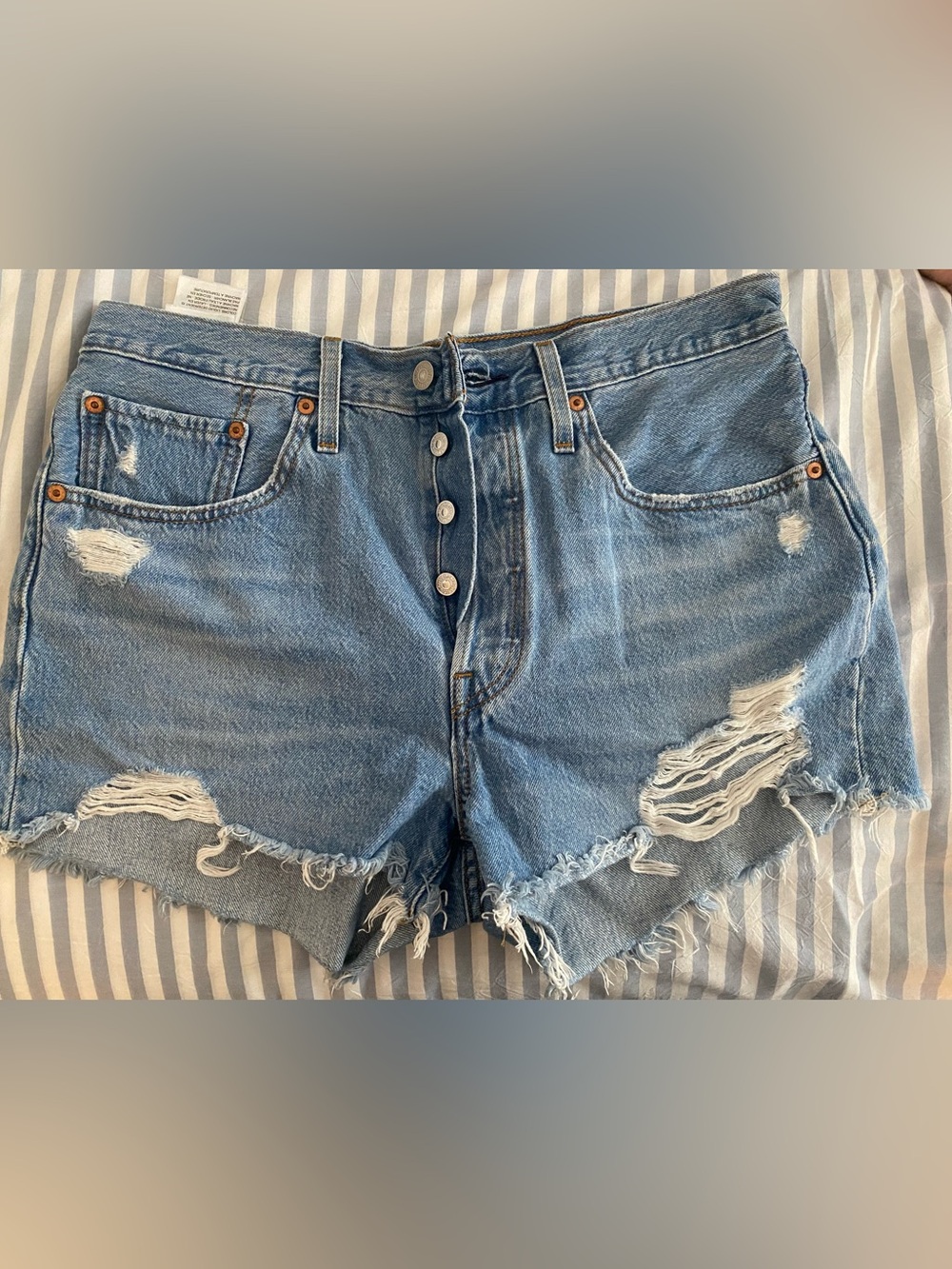 Women’s Levi’s 501 cutoff shorts
